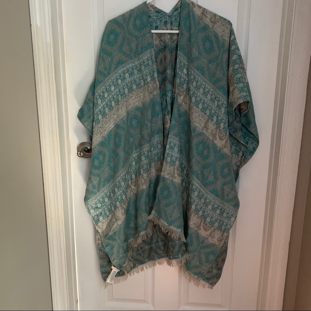 Lucky brand poncho shaw